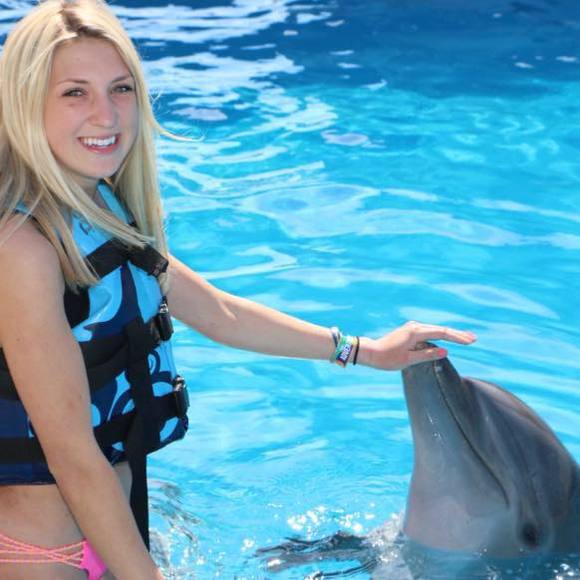 Meet your Posher, Cassie - Picture 1 of 1